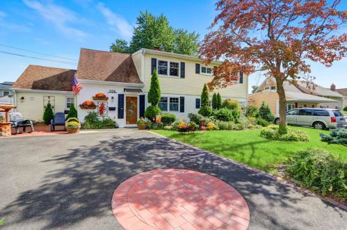 106 Land Ln, Westbury, NY 11590-6248