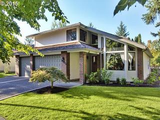 13925 Weir Rd, Beaverton, OR 97008-8068