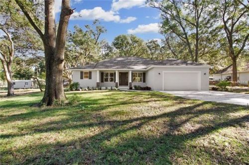 10415 Less Traveled Rd, Thonotosassa, FL 33592-4017