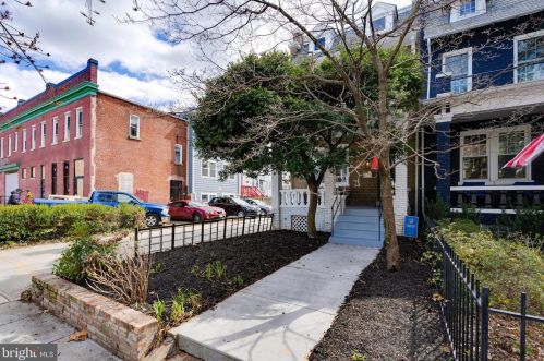 8 Bryant St, Washington, DC 20001-1028