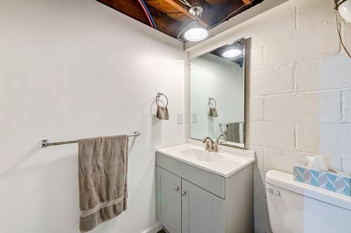 212 Paul Dr, New Kensington PA  15068-2907 exterior