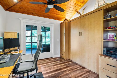 3605 Indian Riv Dr, Cocoa FL 32926-8704 exterior