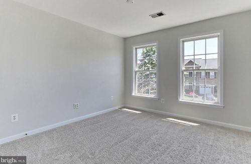 14286 Chalfont Dr, Haymarket VA  20169-2632 exterior