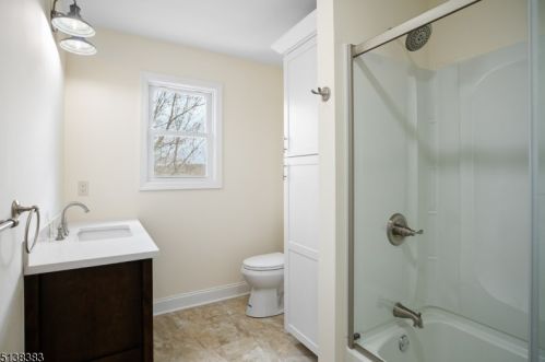 58 Tintle Ave, West Milford Lakes NJ  07480-4714 exterior