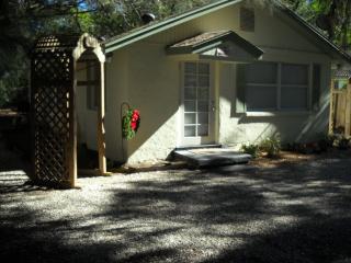 4007 Bell Ave, Sarasota FL  34231-8602 exterior