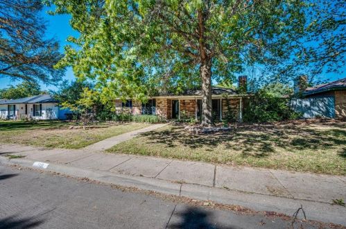 110 Chieftain Dr, Waxahachie TX  75165-1503 exterior