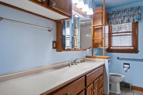 2541 80 Pl, Kenosha WI 53142-4533 exterior