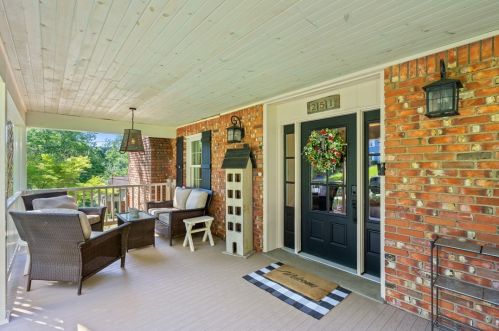 251 Gateshead Dr, Canonsburg, PA 15317-3150