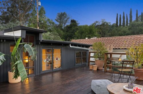 19751 Grand Vw Dr, Topanga CA  90290-3313 exterior