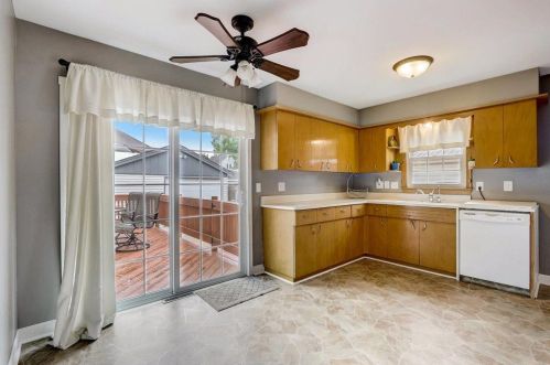 709 Westowne Ave, Waukesha WI  53188-2833 exterior