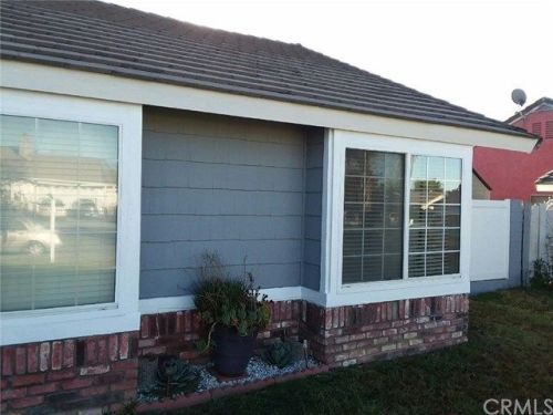 859 Smoke Tree Ave, Rialto, CA 92376