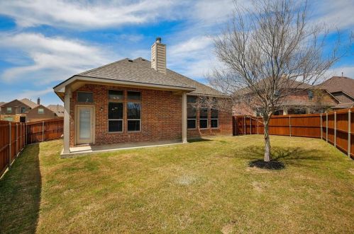 2926 Morning Star Dr, Oak Point TX 75068-7825 exterior