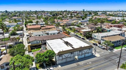 4212 10 St, Long Beach CA  90804-3906 exterior