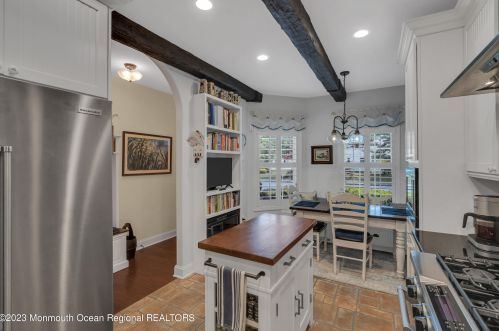 92 Riva Blvd, Bricktown NJ 08723-7983 exterior