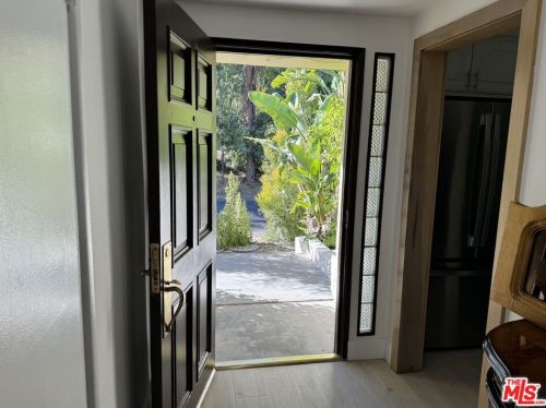 16821 Albers St, Van Nuys CA 91316-2603 exterior