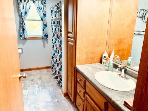 3373 Heaven Dr, Green Bay WI  54311-8906 exterior