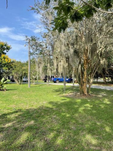 3500 Boggy Crk Rd, Kissimmee FL 34744-9413 exterior