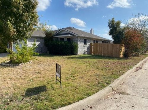 4000 Tulip Tree Dr, Fort Worth, TX 76137-1065