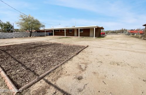 939 Nebraska St, Tucson AZ  85706-2333 exterior