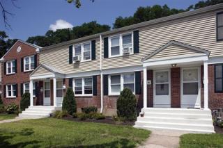 283 Cooper Pl, New Haven CT  06515-1804 exterior