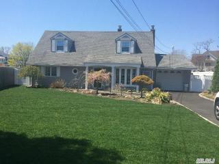 3 Leewater Ave, East Massapequa, NY 11758-8314