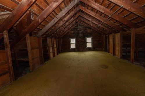 336 Blaine St, Bangor PA  18013-2108 exterior