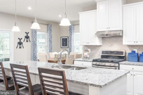 4412 Grandview Rd, Hanover PA 17331-9753 exterior