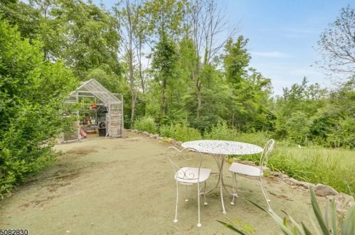 25 Darmstatter Rd, Skyline Lakes NJ  07456-1301 exterior