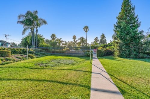 1278 Carmel Dr, Simi Valley CA  93065-4118 exterior