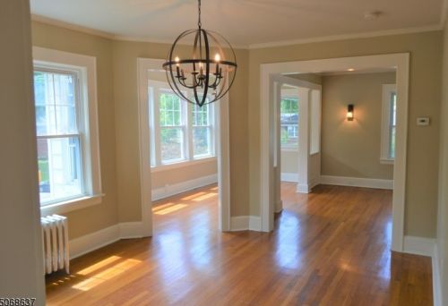 485 Valley Rd, Montclair, NJ 07043-1852