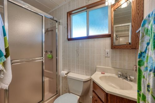 435 Esplanade St, Lakeport CA  95453-5305 exterior