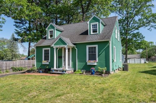 61 Tolland Rd, Bristol, CT 06010-3826
