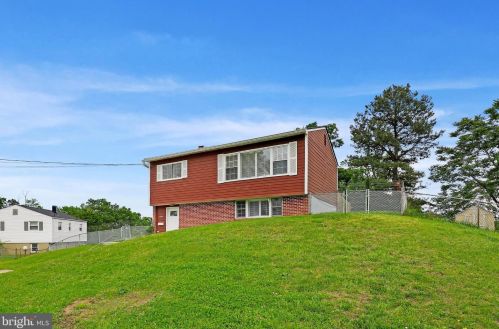 15103 Georgia Rd, Woodbridge, VA 22191-3610