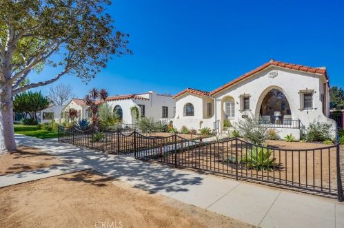3565 Lemon Ave, Long Beach, CA 90807-4747