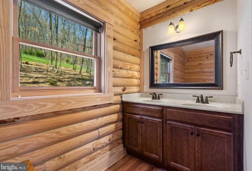 1600 Mercer Rd, Haymarket VA  20169 exterior