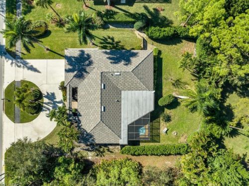 1905 Imperial Golf Course Blvd, Naples FL  34110-1007 exterior