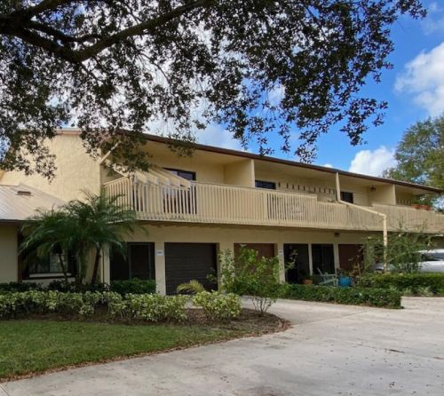 2985 Bent Pine Dr, Fort Pierce, FL 34951-2925