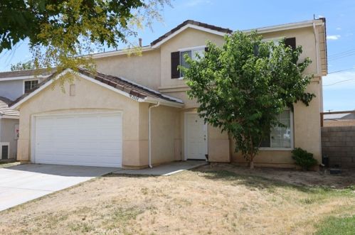 1514 Holguin St, Lancaster, CA 93534-5421