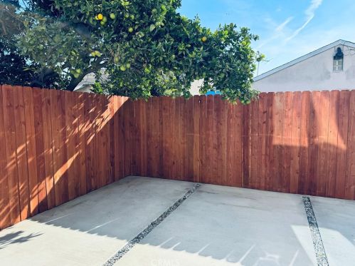 2014 Piru St, Compton CA  90222-3525 exterior