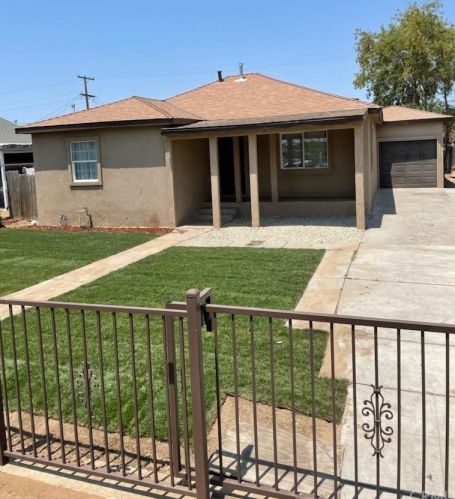 3845 White Ave, Fresno, CA 93702-1212