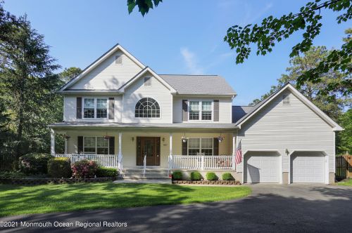 681 Toms River Rd, Jackson Twp, NJ 08527-5233