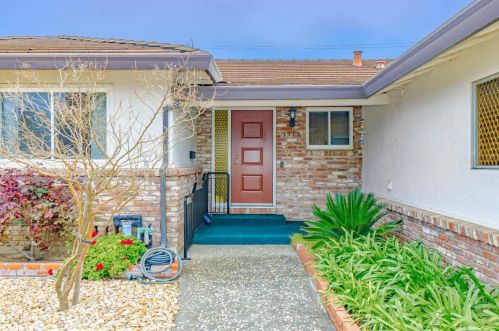 1515 Camino Way, Woodland, CA 95695-5543