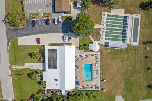 26248 Queen Mary Ln, Bonita Springs FL  34135-6536 exterior