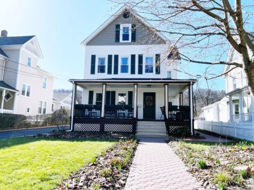 206 Washington Ave, Pleasantville, NY 10570-2020