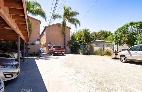 12517 Willowbrook Ave, Compton, CA 90222-1534