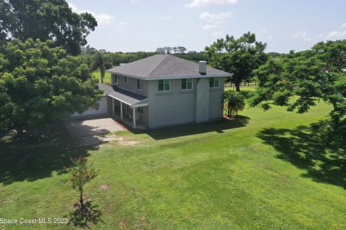 6900 84th Ave, Vero Beach FL  32967-4000 exterior