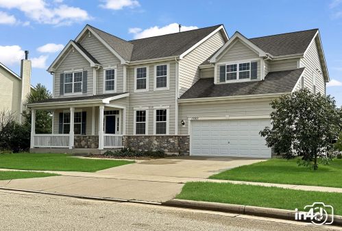 15507 73rd St, Kenosha, WI 53142-8823