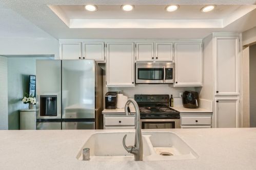 6732 Greenleaf Dr, Citrus Heights CA  95621-6353 exterior