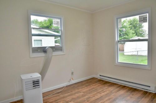 150 4th St, Frazeysburg OH  43822-9753 exterior