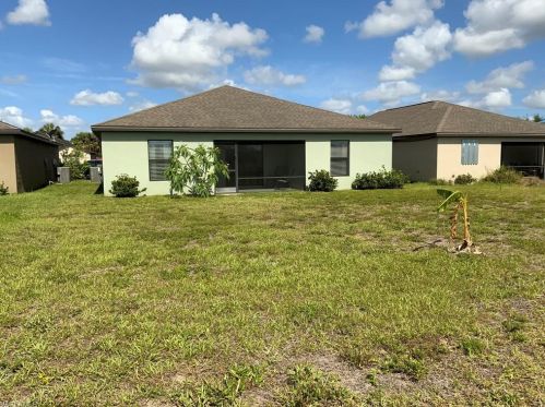 382 Shadow Lakes Dr, Lehigh Acres FL  33974-0807 exterior